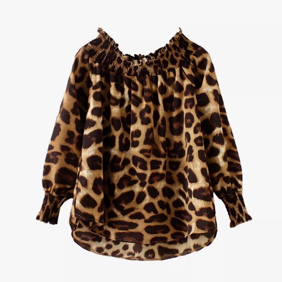 LEOPARD OFF THE SHOULDER TOP - Picture 4 of 8